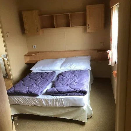 Chilllout Daun-kradenbach بيت للعطل *